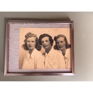 Vintage Metal  Photo Frame with Three Women Portrait Table‎ Top Free Standing